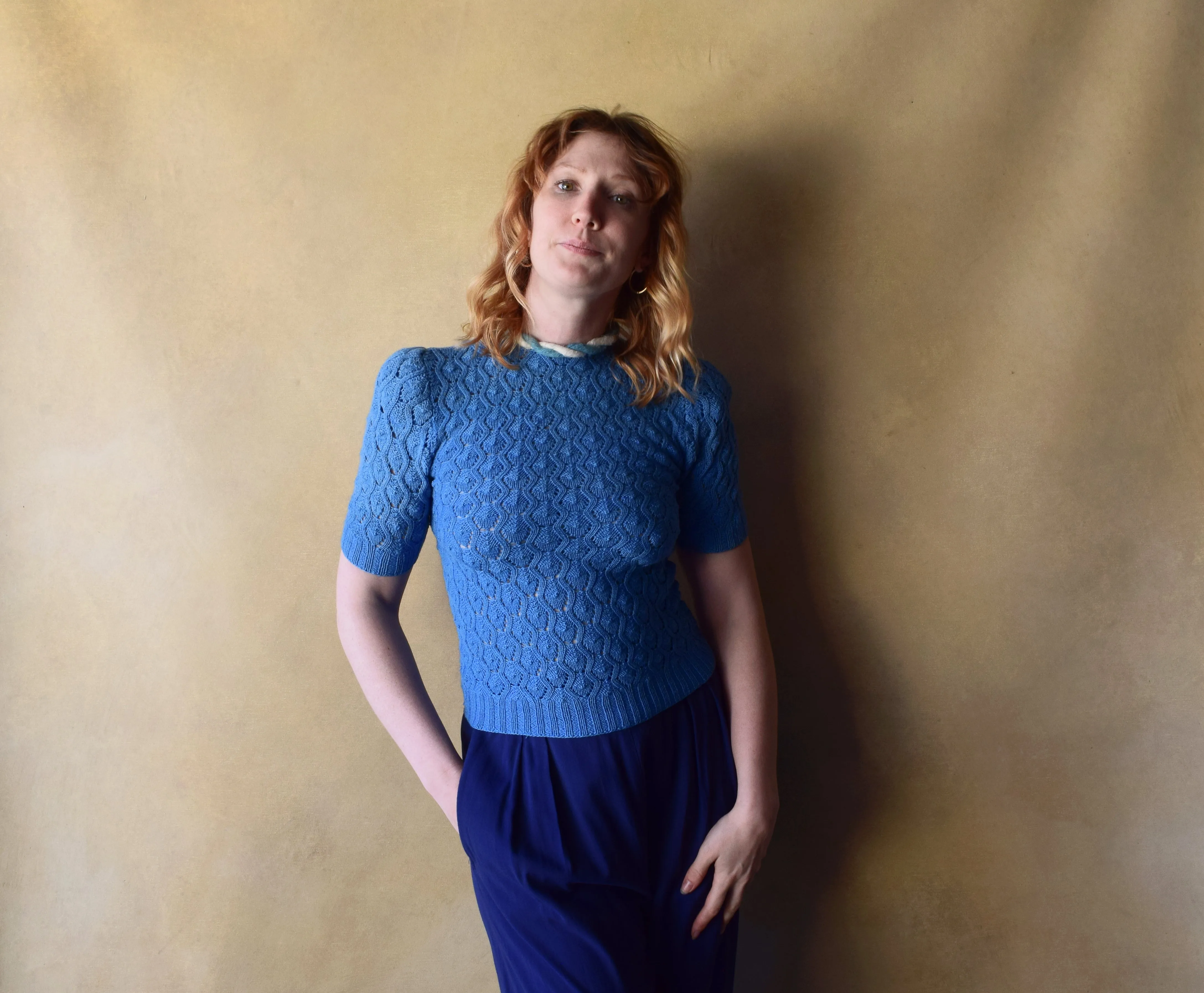 1940s knit top . vintage 40s sweater . size xxs to s